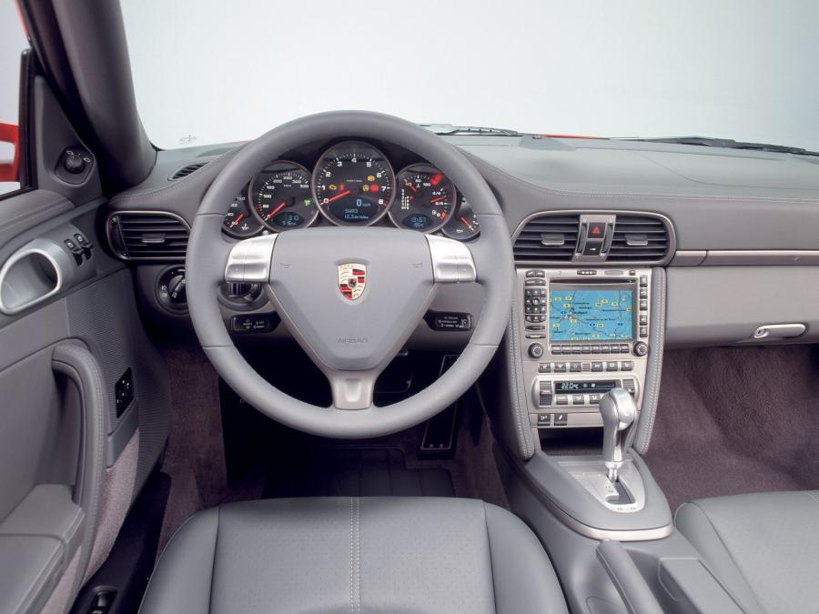  Porsche 911 Targa 4 2005 года  (фото 14 из 22)